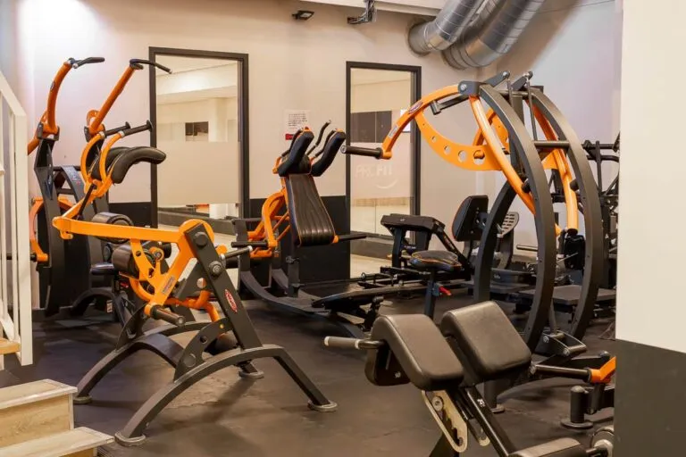 Pro Fit Gym Sportschool Assen Kracht Machines