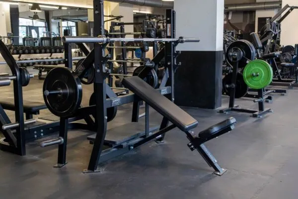 ProFit Gym Sportschool Nieuwegein Bankdrukstation