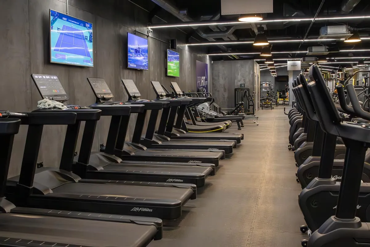 Pro Fit Gym Amsterdam Treadmills
